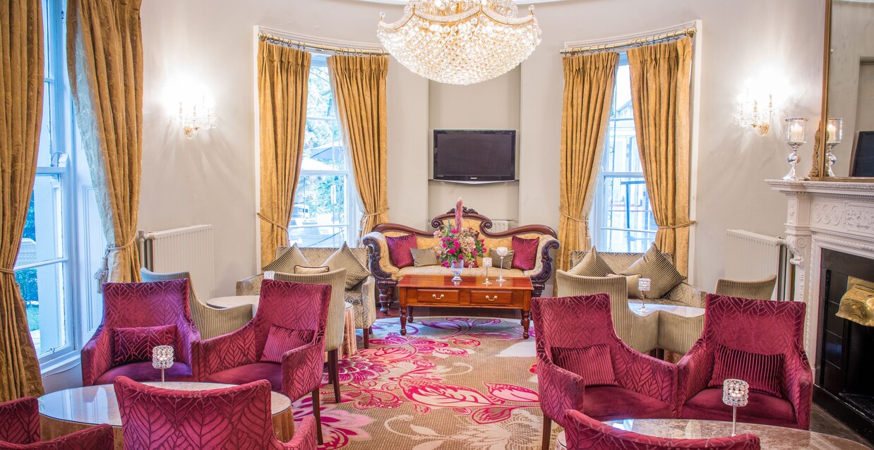 Corks Vienna Woods Lounge