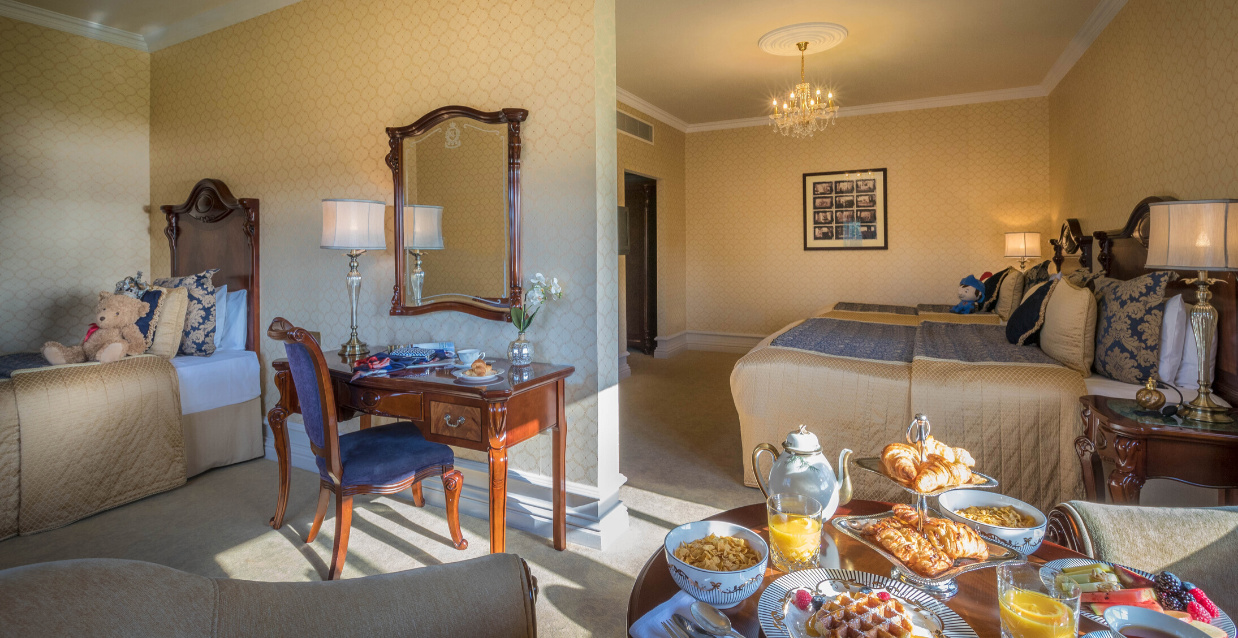 Kilronan Castle Family Room