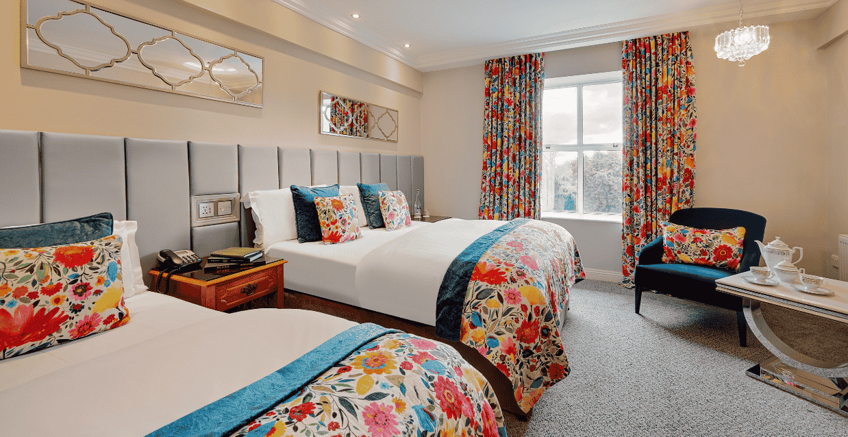 Corks Vienna Woods Hotel Twin Room