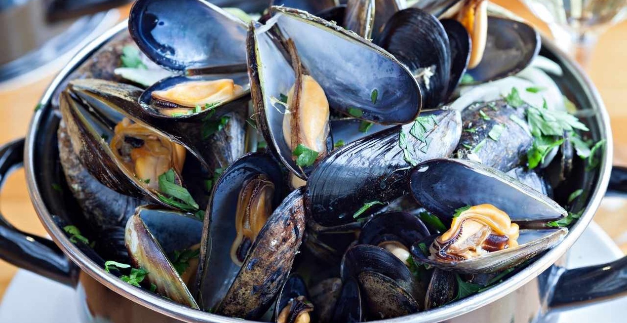 Caseys of Baltimore Mussels