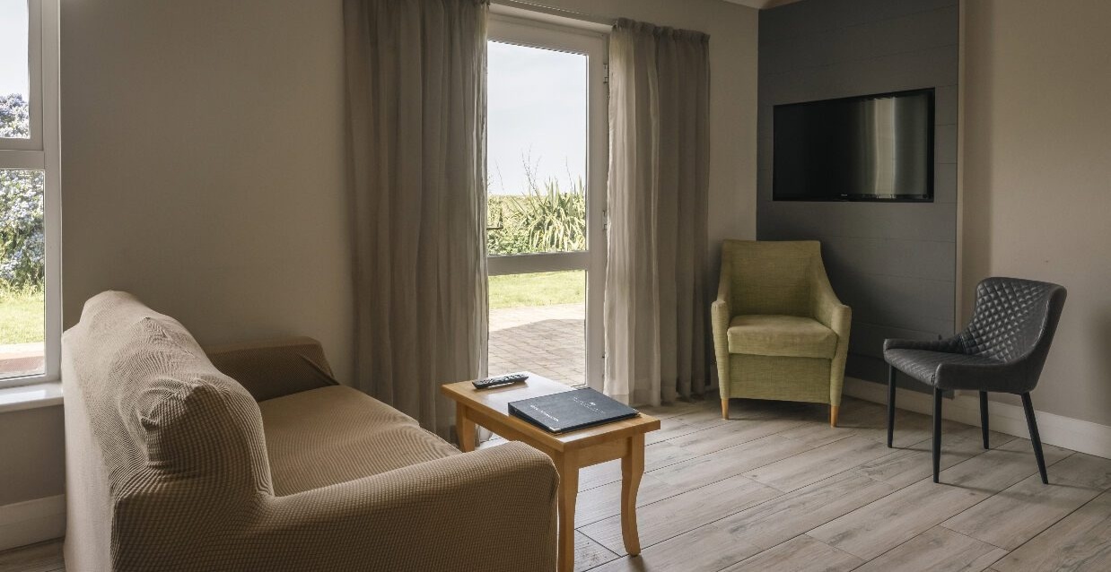 Connemara Sands Hotel 2 1 1