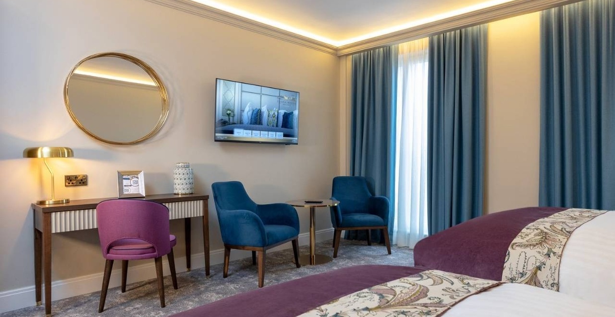 Corks Vienna Woods Hotel New Bedroom 4