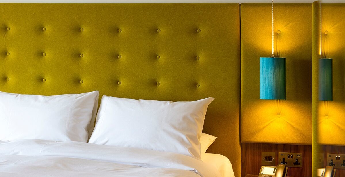 Garryvoe Hotel Bedroom Image 2