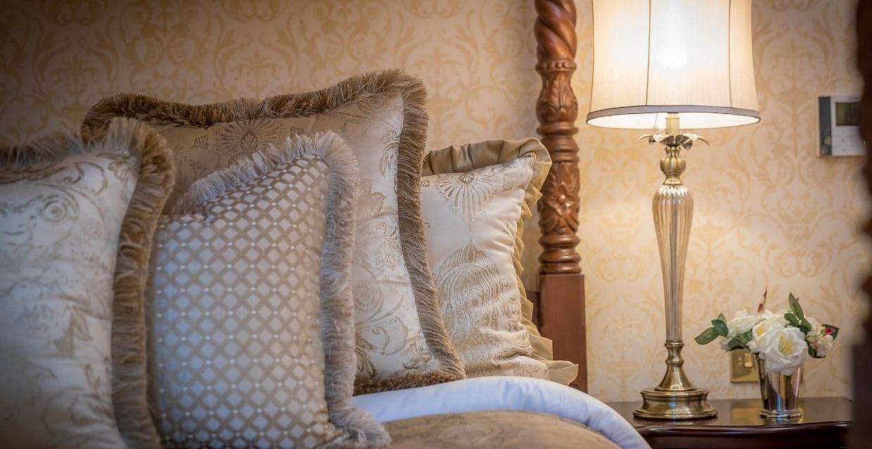 Kilronan Castle Castle Tower Bedroom Details