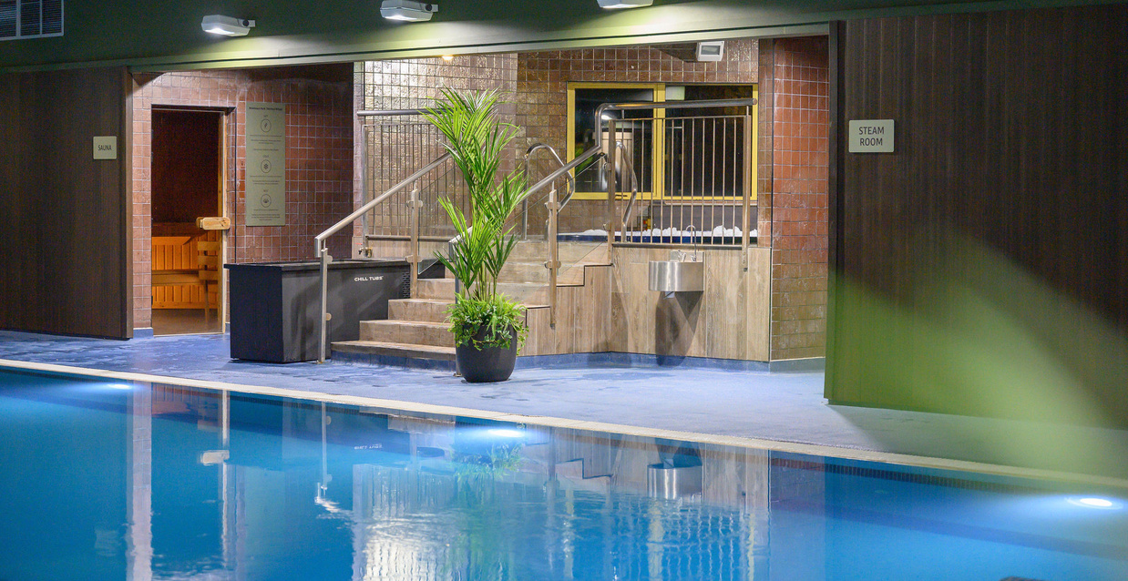 Newtown Park Hotel Pool 2
