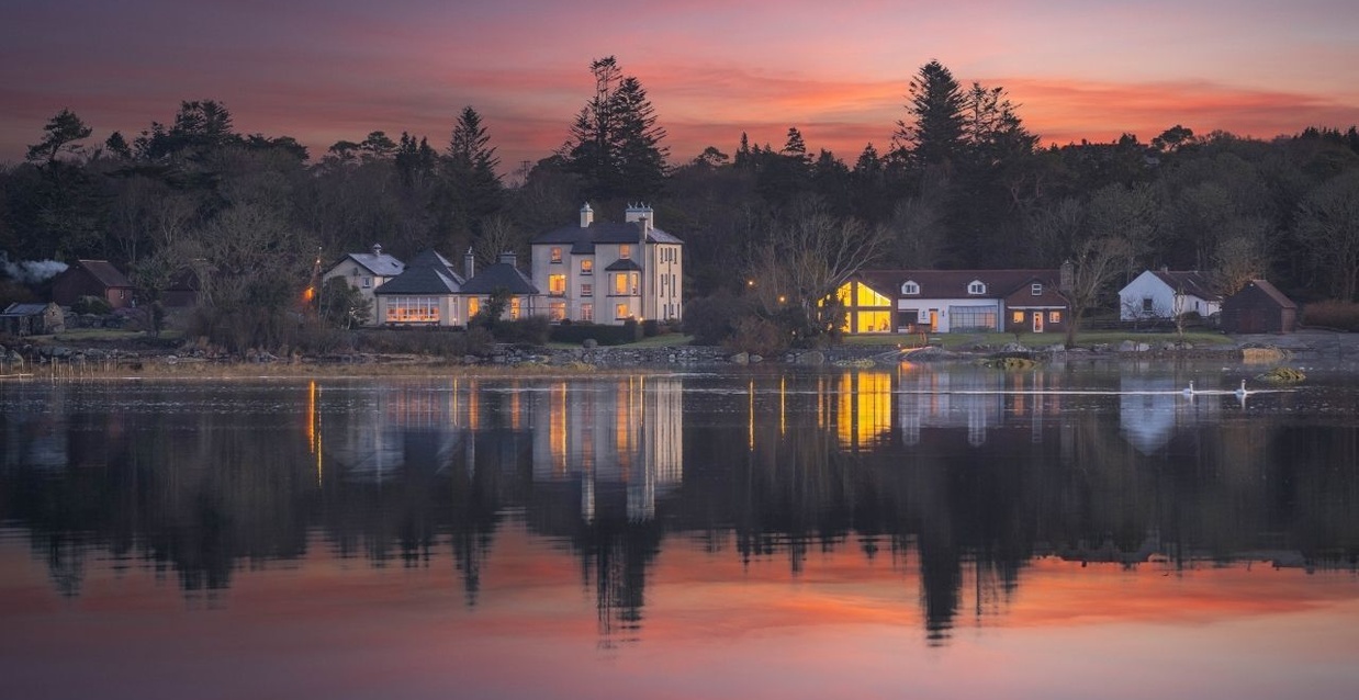 Screebe House Exterior Sunset
