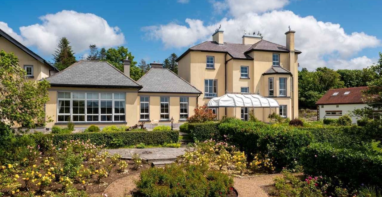 Screebe House Exterior