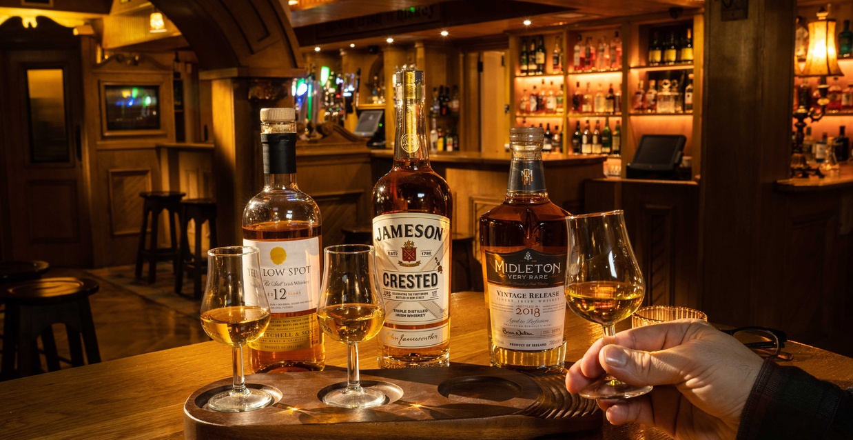 Whiskey Tasting at Town House Bar