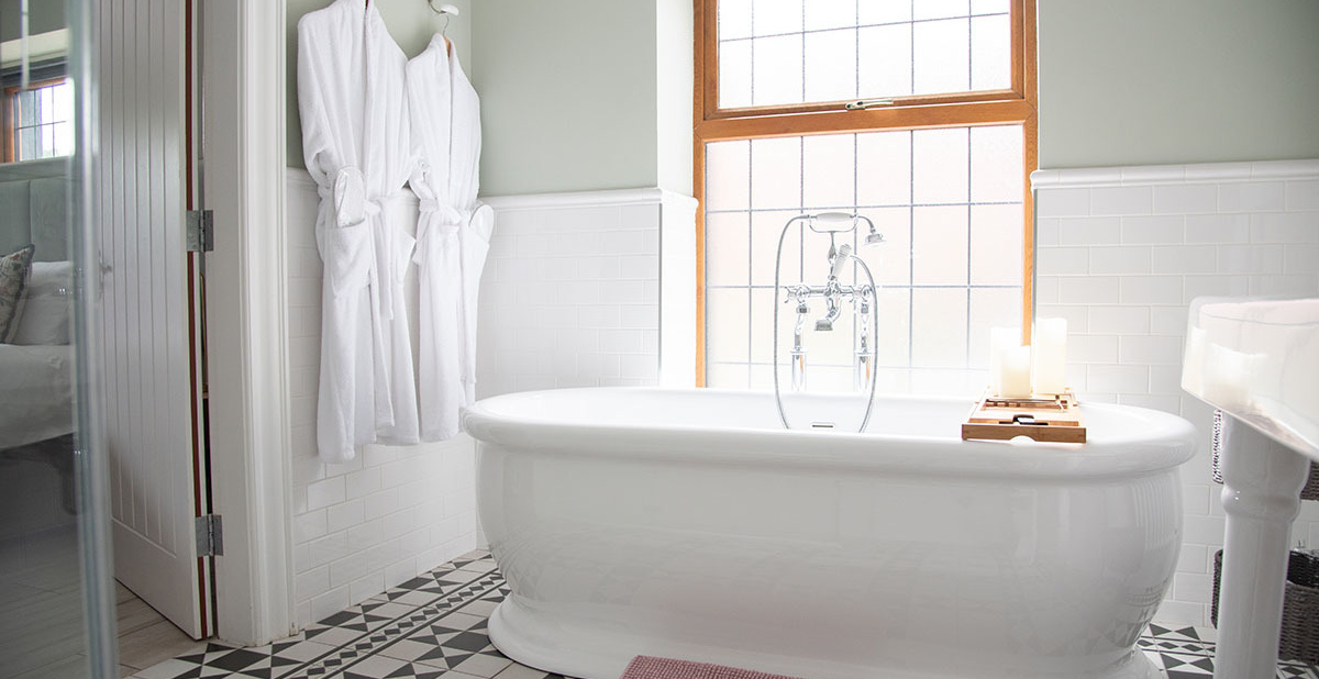 Charleston room freestanding bath