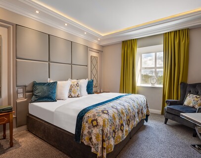 Corks Vienna Woods Executive Room 01