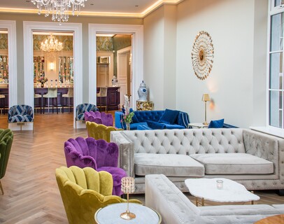 Corks Vienna Woods Glass Room 8