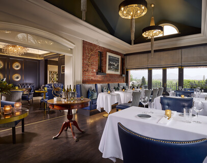 Wigg s Bar dining and beverages Randles Hotel