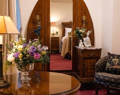 Arbutus Hotel Bedroom 6