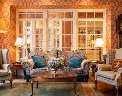 Arbutus Hotel Reception