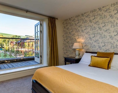 Brook Lodge Macreddin Village Country View Room 2