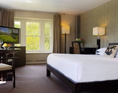 Brook Lodge Macreddin Village Junior Suite