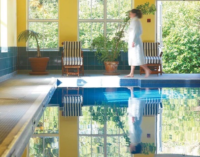 Dunraven Arms Hotel Portrait 6