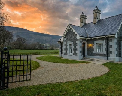 Killeavy Castle Estate Gatelodge