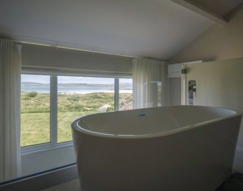 Connemara Sands Hotel Bathroom 3 1 1