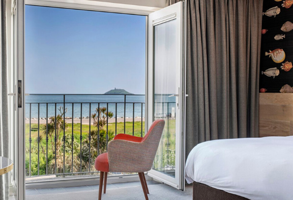 Garryvoe Hotel