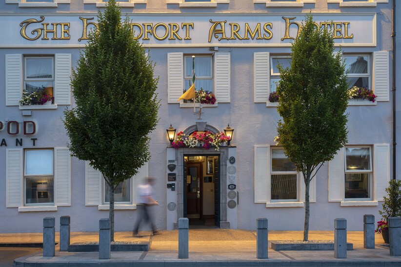Exterior Headfort Arms