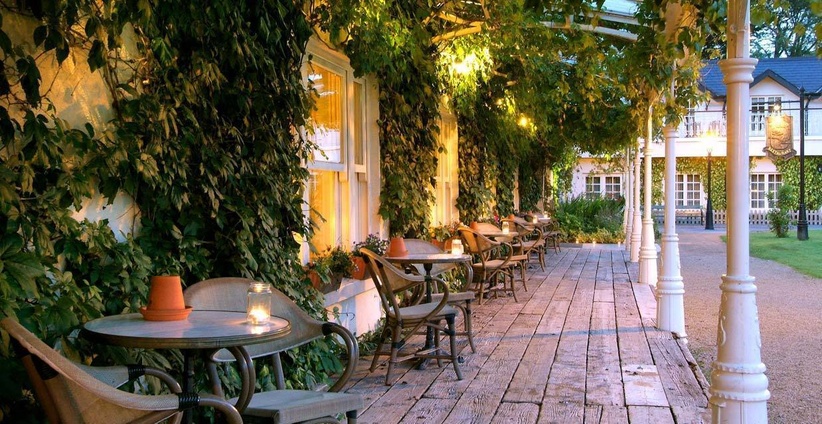 Brook Lodge Hotel 14