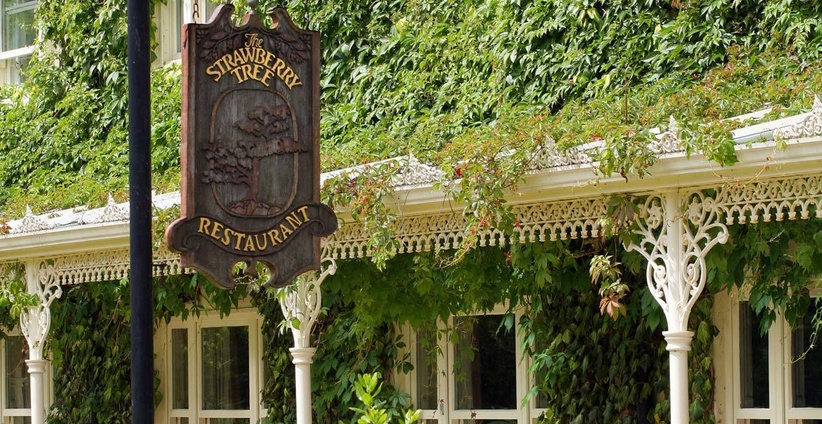 Brook Lodge Hotel 11