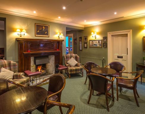 Londonderry Arms Hotel Churchill Lounge