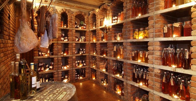 Wild Food Pantry At The Strawberry Tree 1