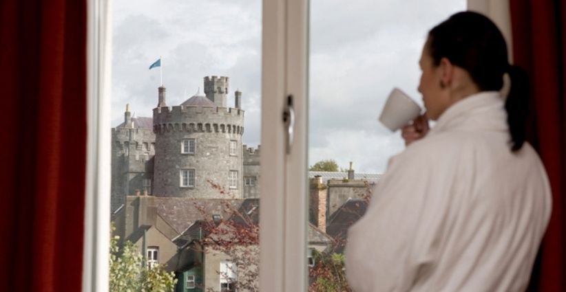 Pembroke Hotel Kilkenny Castle11 Resized 1